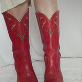 DINGO BOOTS size 6M or close to 7