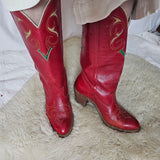 DINGO BOOTS size 6M or close to 7