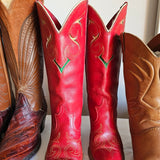 DINGO BOOTS size 6M or close to 7