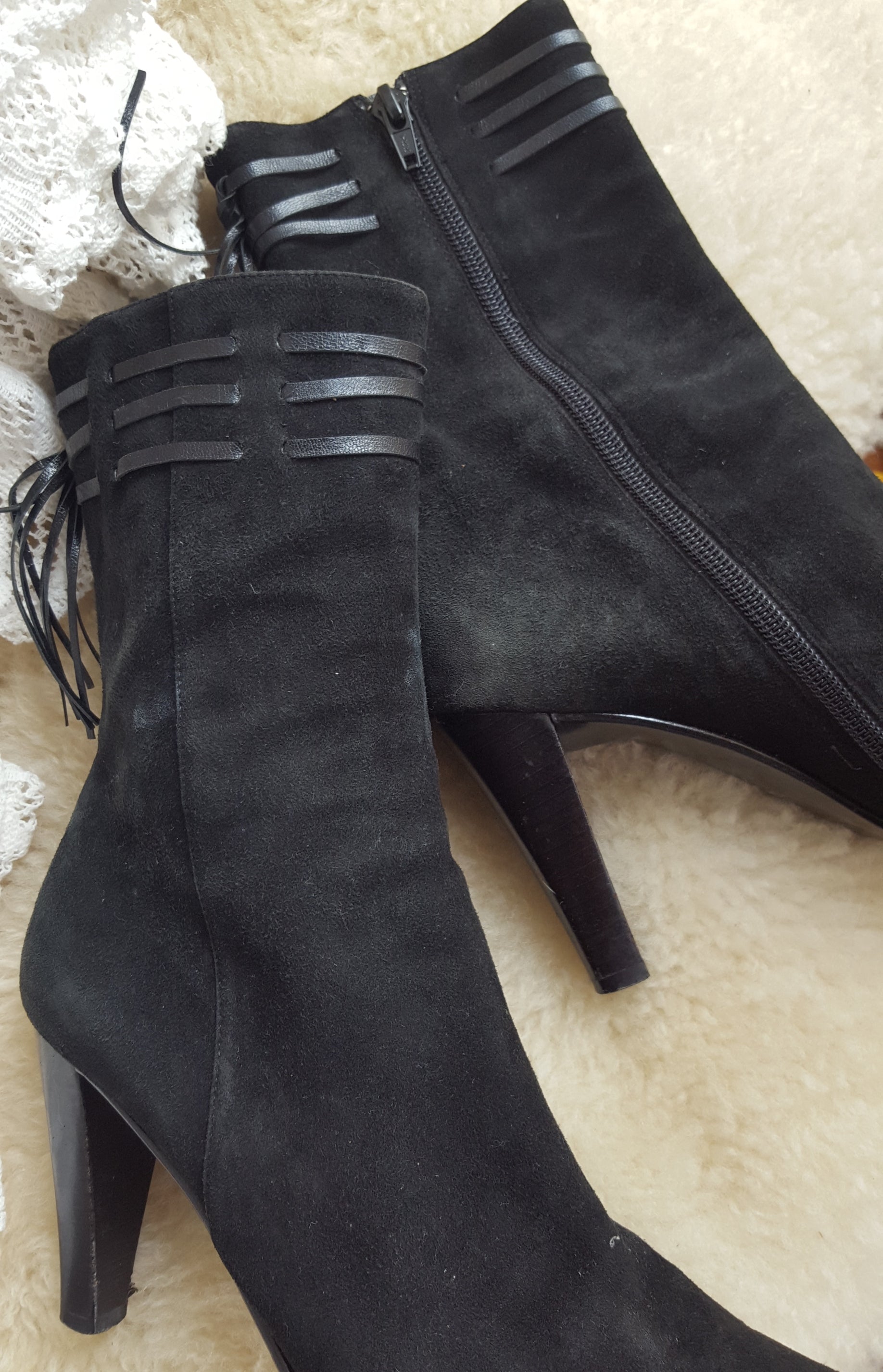 Black suede boots size 6 - Devils the Angel