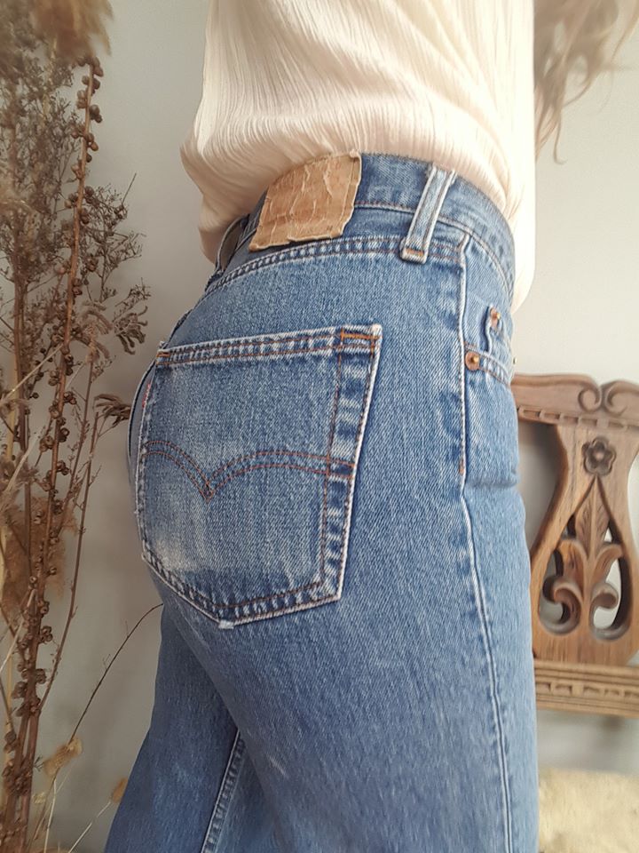 Wardrobe Staples – Timeless Vintage Essentials