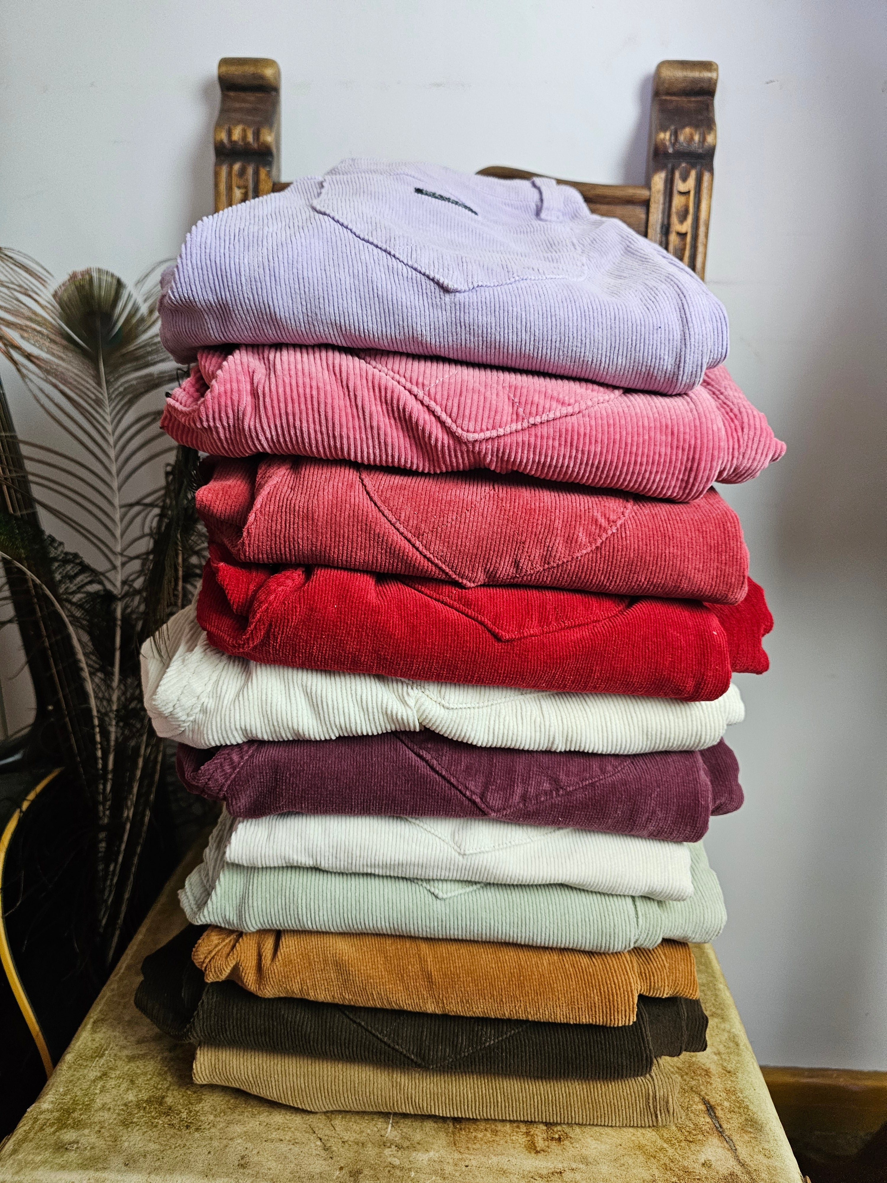 Wardrobe Staples – Timeless Vintage Essentials