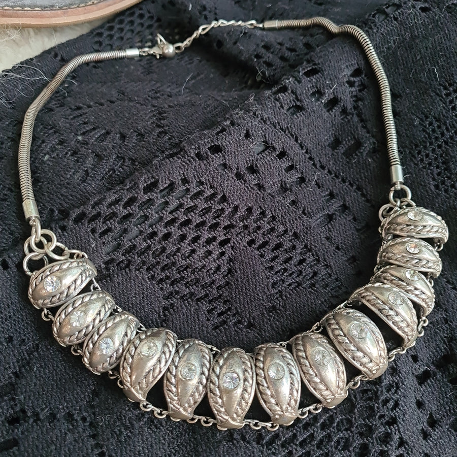 Vintage BOHO Tribal Silver Eye Patterned Rhinestone Collar Necklace 34cm 160gs