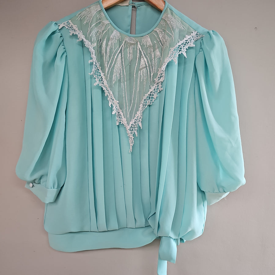 Young Edwardian Vintage Top Size M