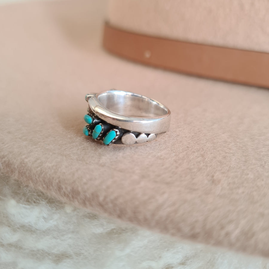 Navajo sterling silver tourquoise ring