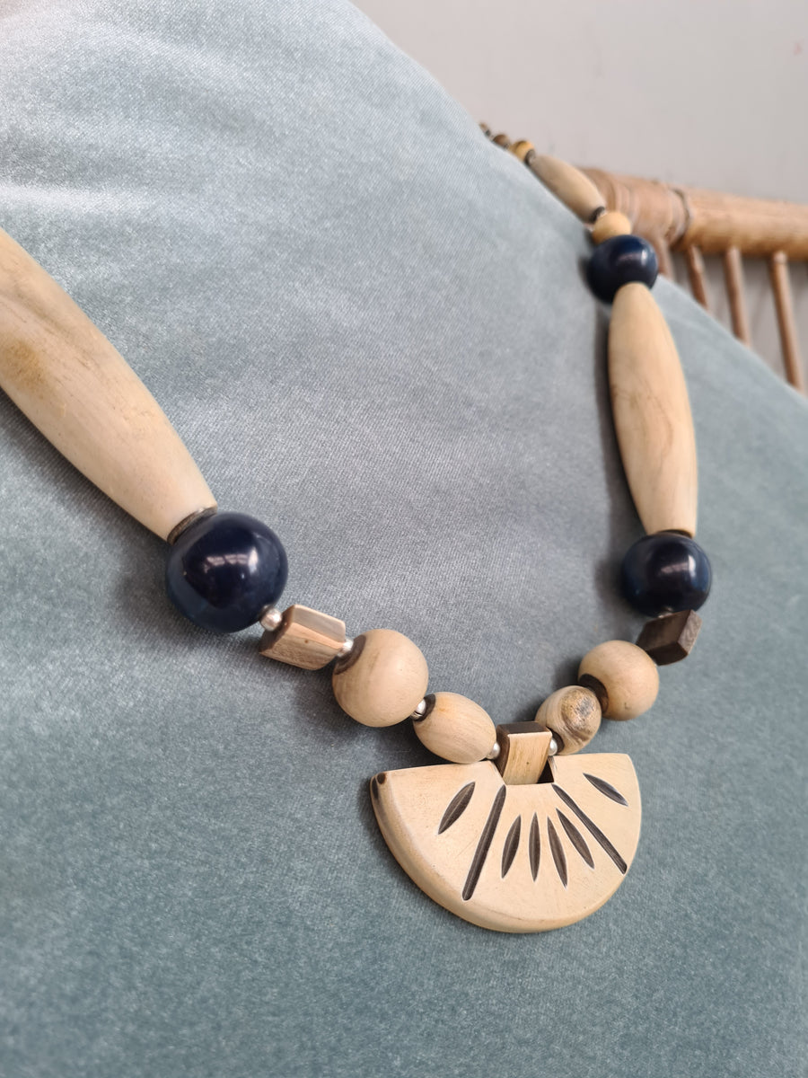 Neaded tribal necklace