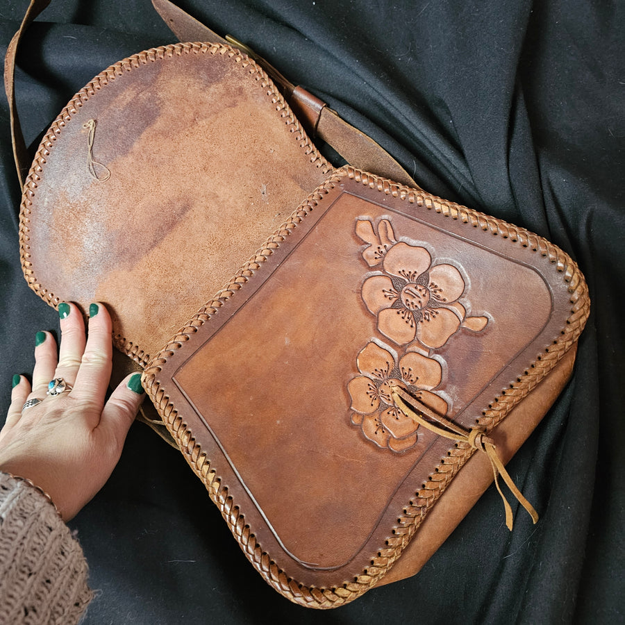 TOOLED FLORAL BAG 70S