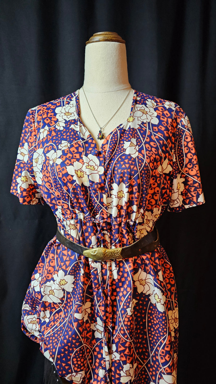 Vintage floral 70s dress size M