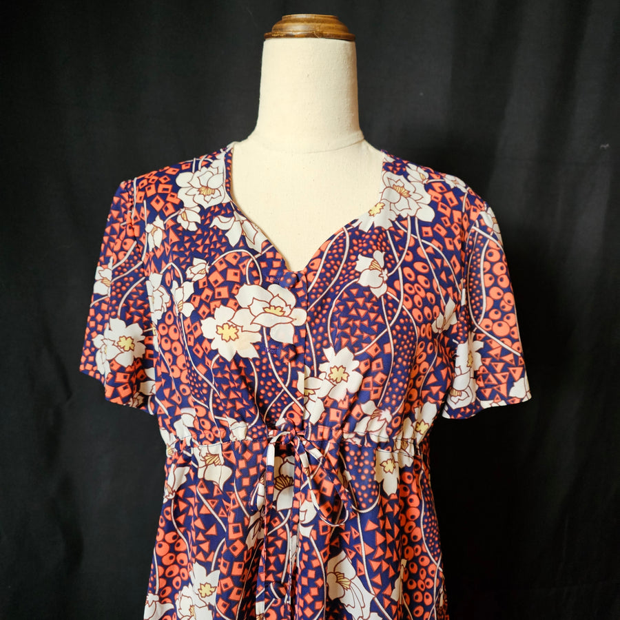 Vintage floral 70s dress size M