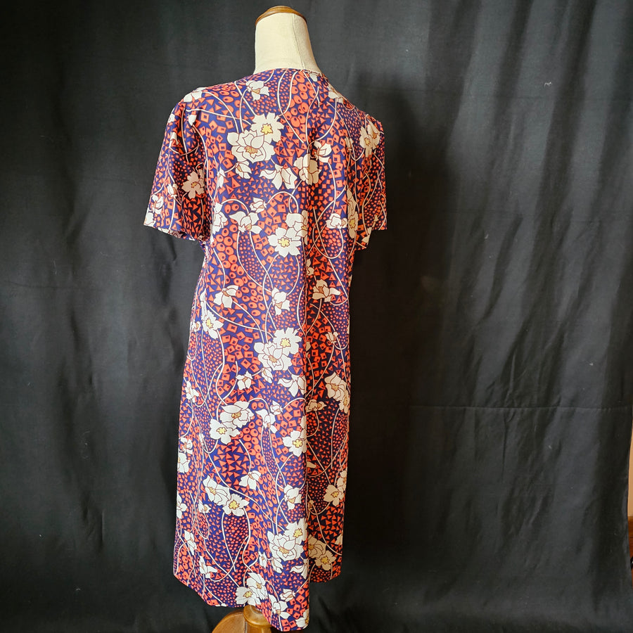 Vintage floral 70s dress size M