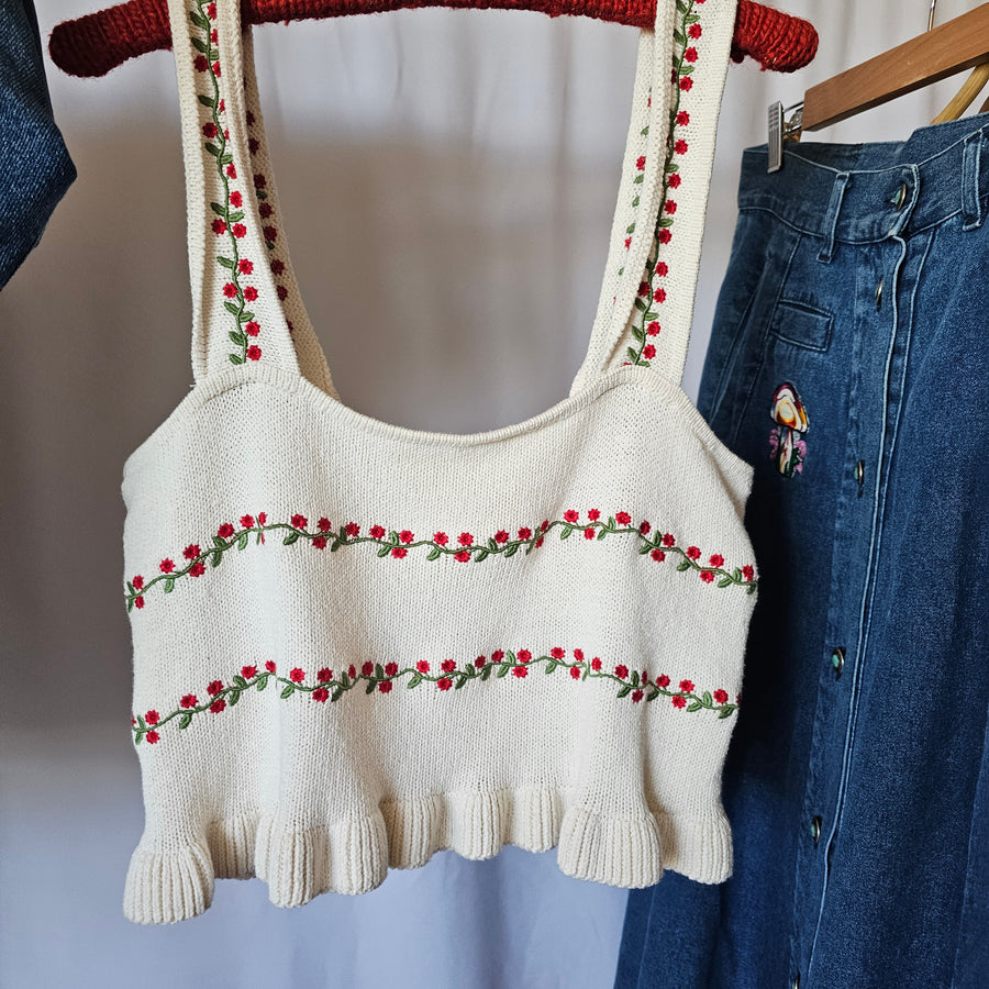 Vintage embroidered crop top size L