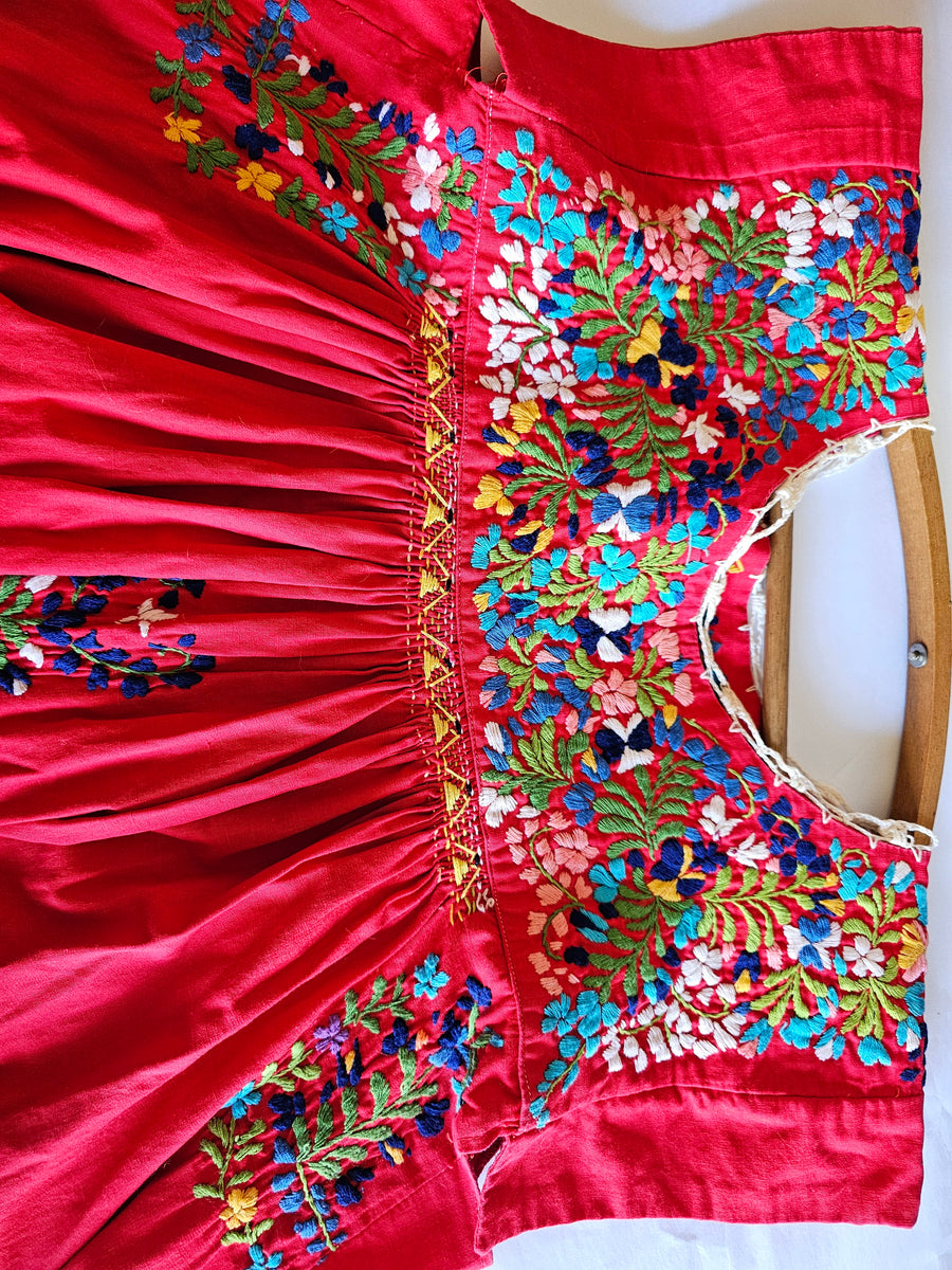 Mexican Embroidered Dress 10-12