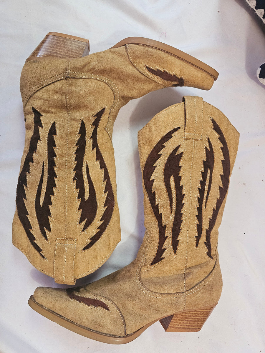 VINTAGE SUEDE COWBOY BOOTS USA SIZE 7