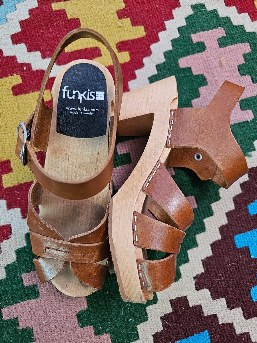 Funkis size 35