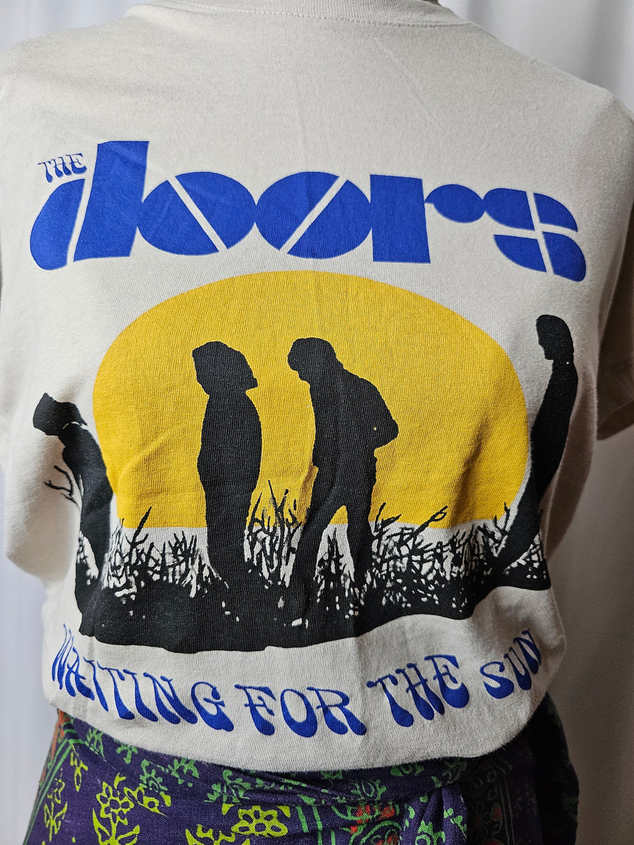 The Doors Waiting For The Sun T-Shirt Size XS