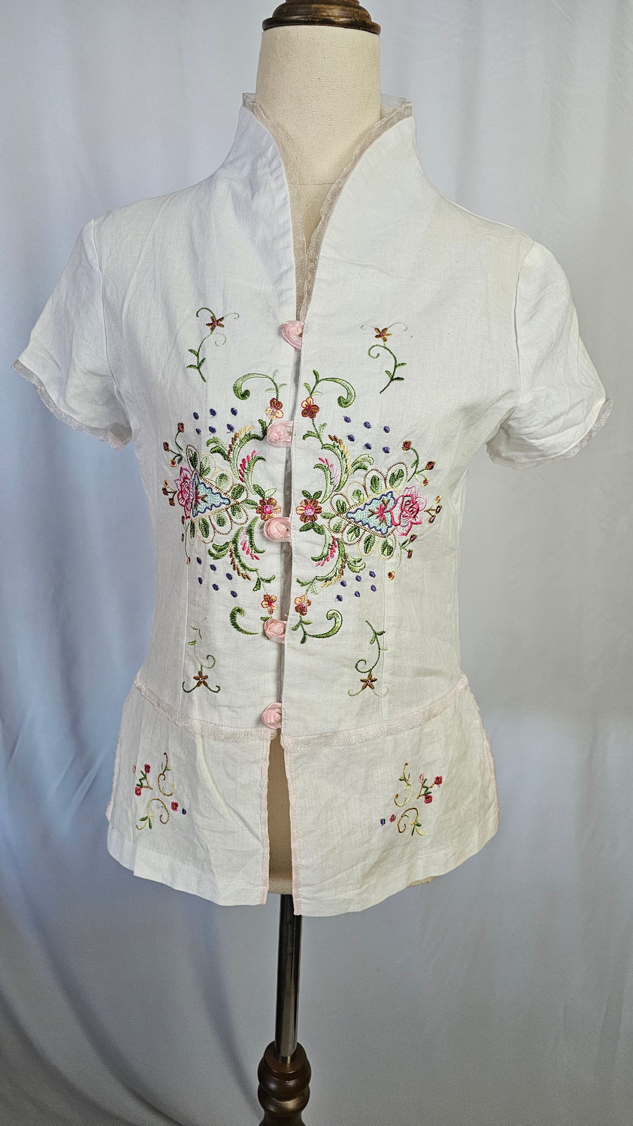 Hand-Embroidered Cotton Blouse – Size Small fot small 8