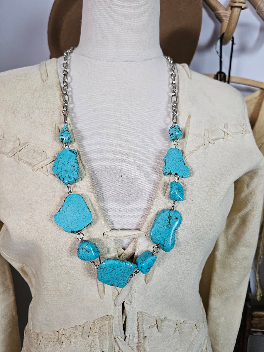 "Bohemian Faux Turquoise Statement Necklace with Silver Chain Links"