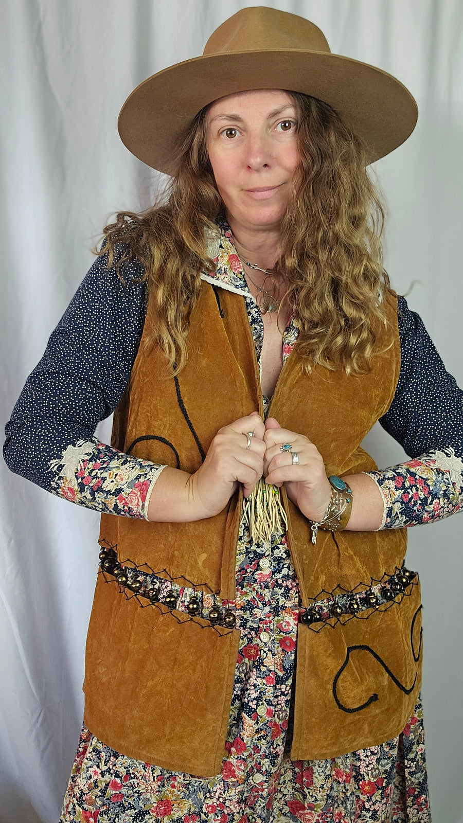 Vintage 1970s Velvet Vest with Beaded Trim – Boho Festival Style