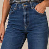 Vintage Lee High Waisted Straight Leg Jeans — Approx. 10–12