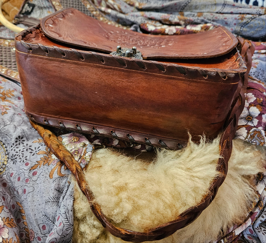 Vintage 70s tooled leather bag