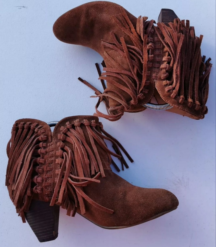 Ninewest Sz 39 Or 8 Runyon Chestnut Suede Western Cowboy Fringe Ankle Boot