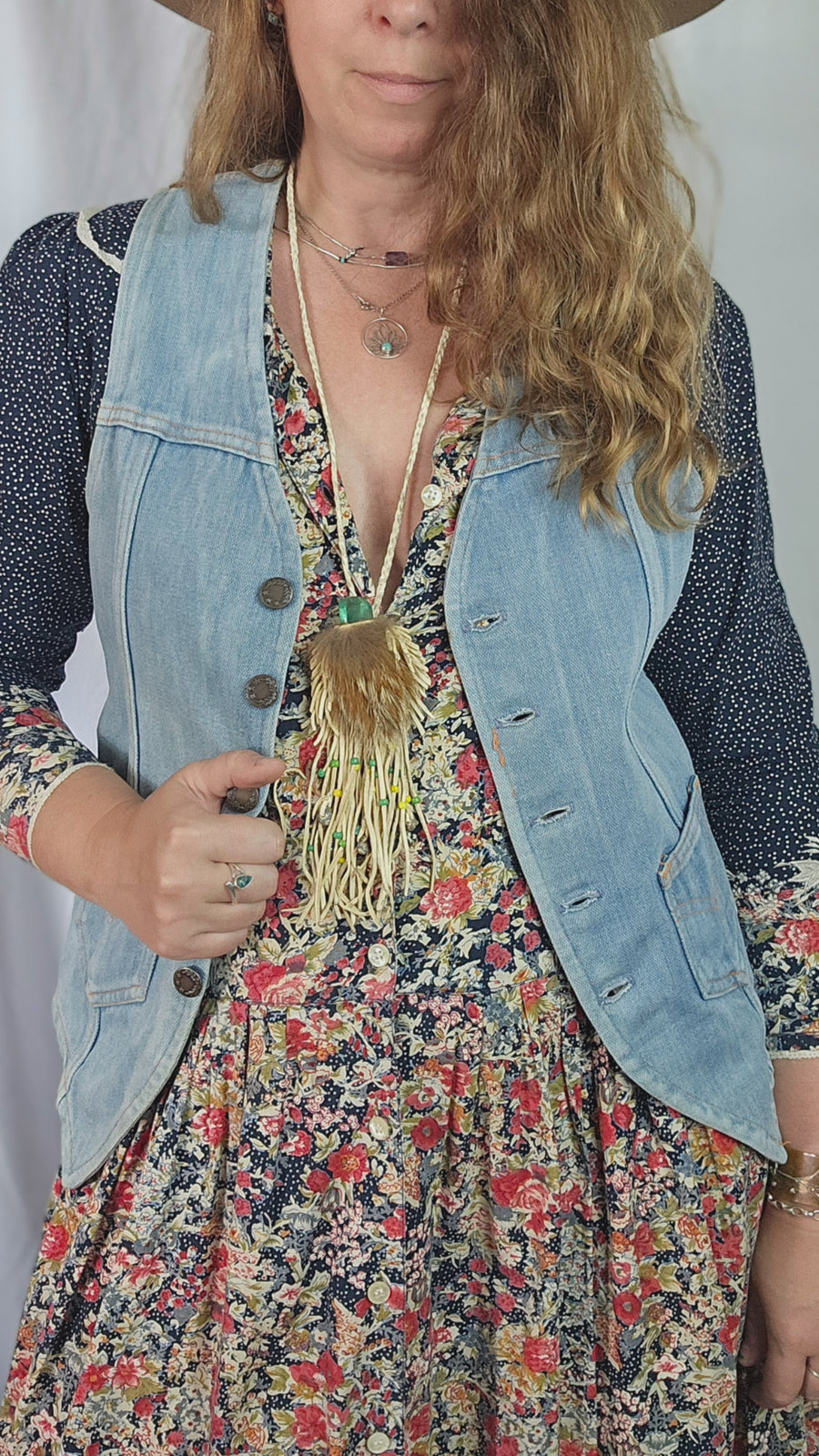 GENUINE VINTAGE 70s  denim vest with button-up 10/12