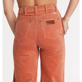 Wrangler Hi Bells – Saffron Corduroy – Size 9