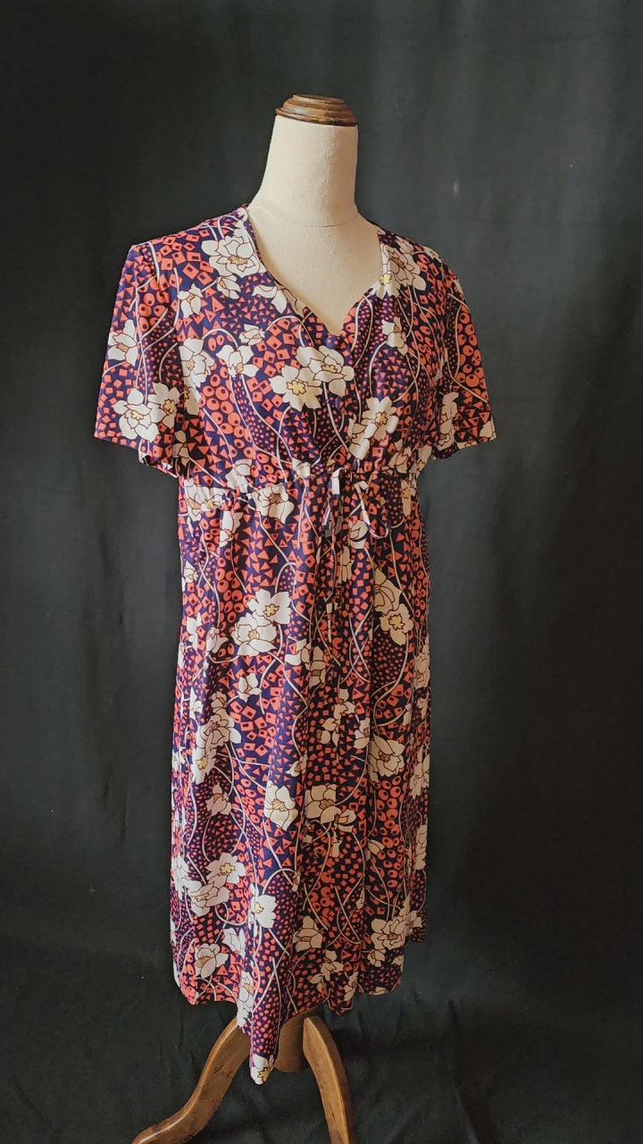 Vintage floral 70s dress size M