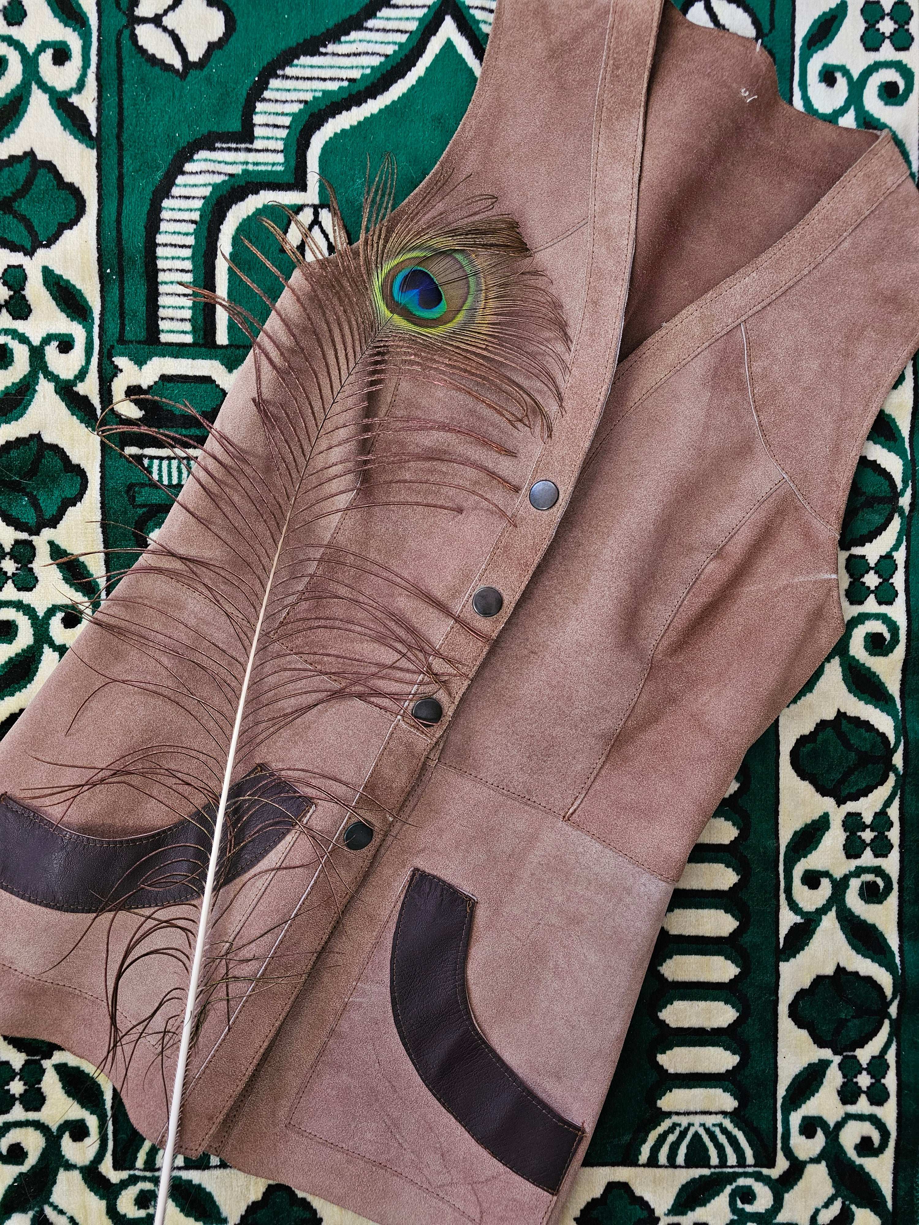 Vintage Two-Tone Suede Vest – Western Folk Classic