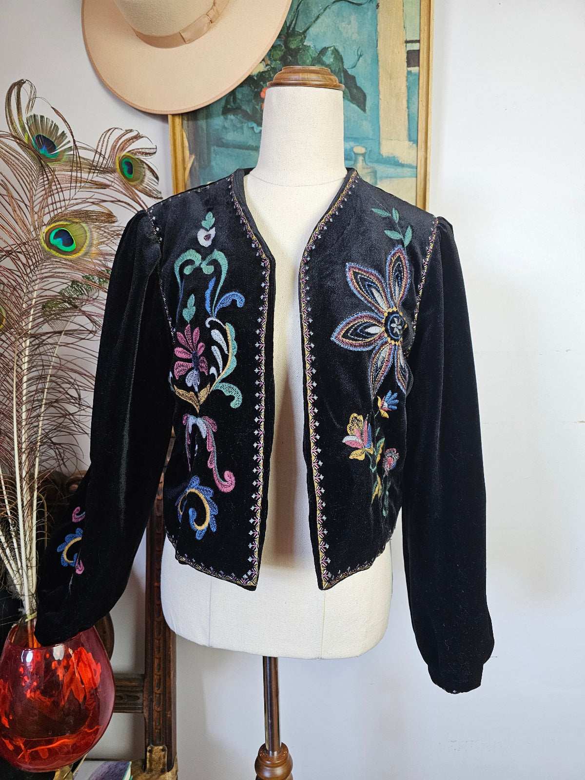 VINTAGE EMBROIDERED VELVET JACKET
