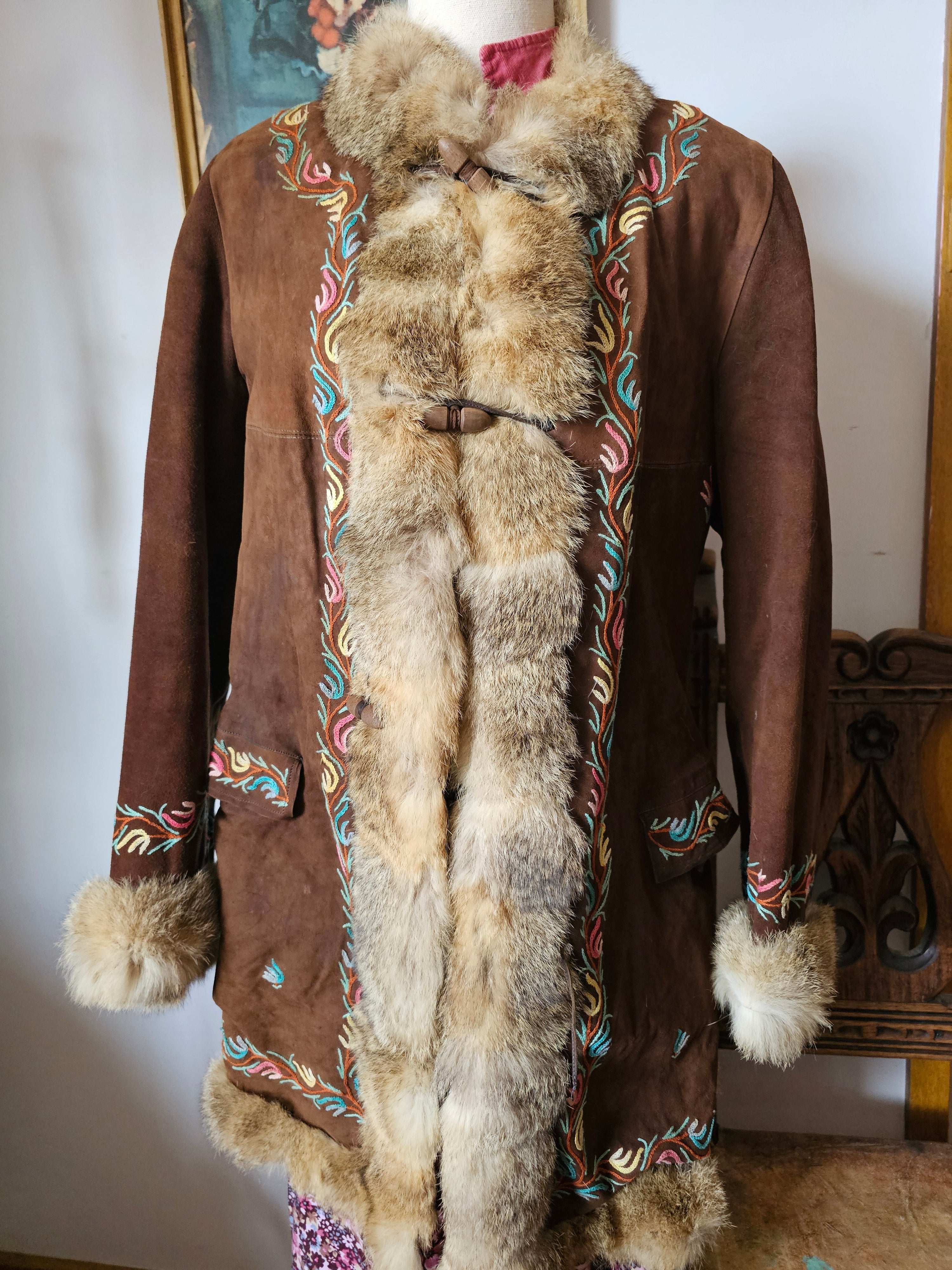 woodstock suede fur jacket embroidery detail