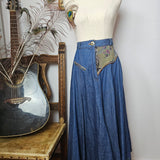 Vintage Stiletto Denim Maxi Skirt – Tapestry Detail 10