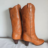 Vintage Tan Leather Western Boots – Size 6.5 (fits 6.5–7)