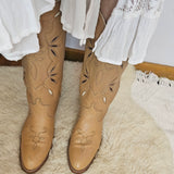 Vintage Dingo Brown Leather Cowboy Boots – Size 9.5