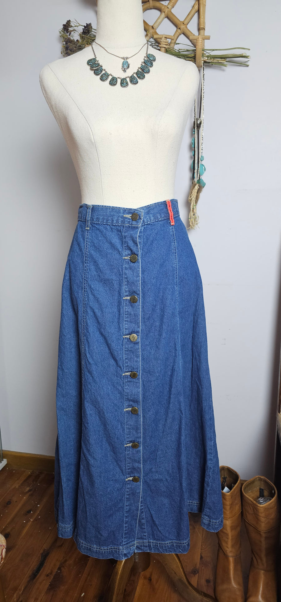 Vintage 90s Denim Button-Down Midi Skirt – Western Prairie Boho – Size 31 (AU 8/10)