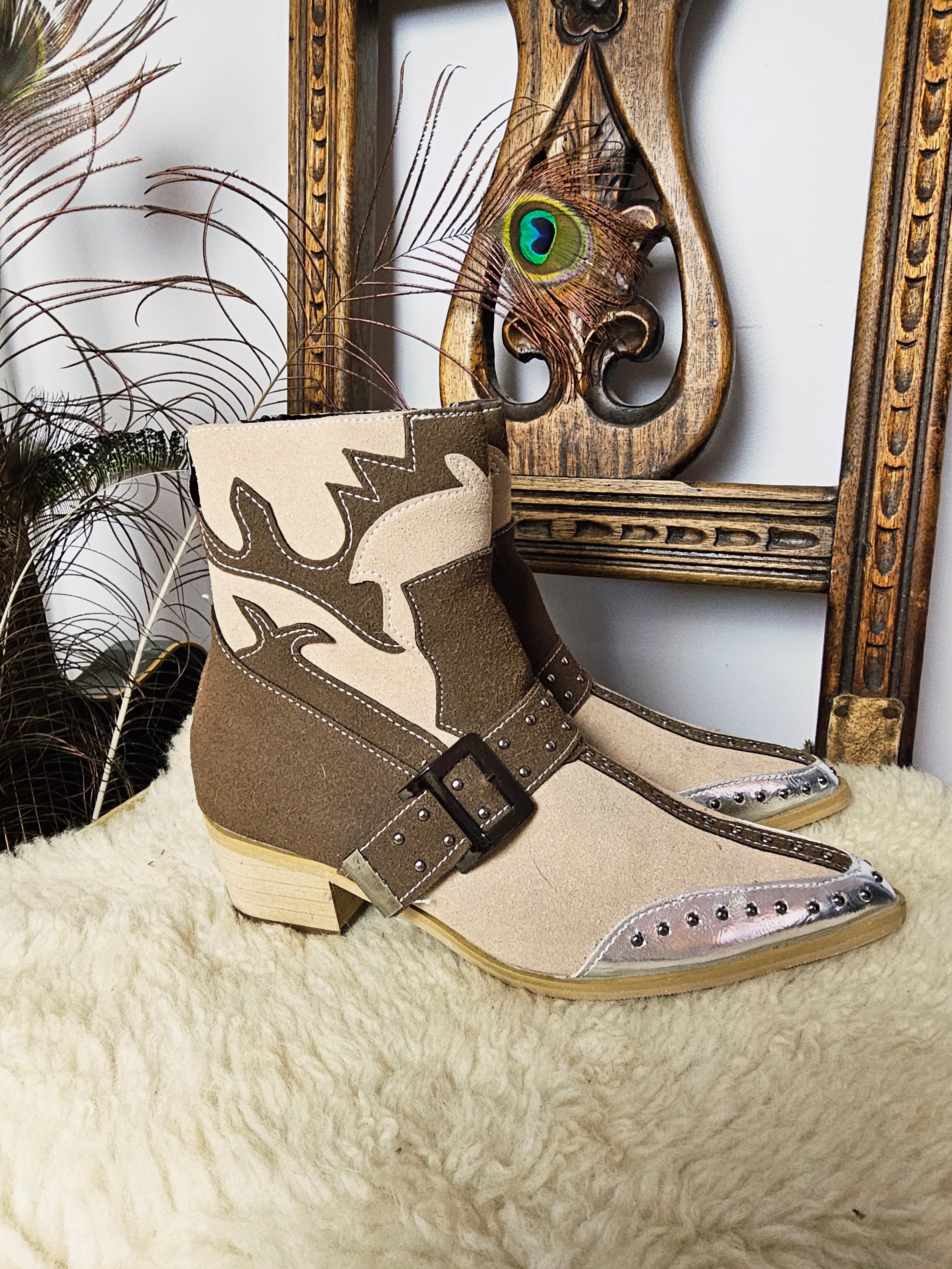Side profile of Western-Style Block Heel Boots – Size 37 with Western flame motif, studded strap, and metallic toe accents.