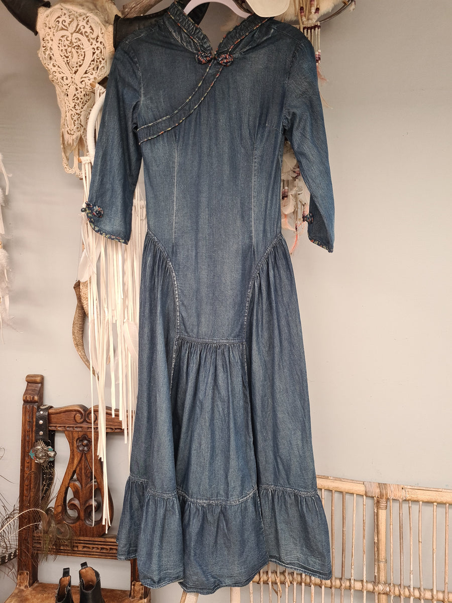 Vintage style blue denim Prairie Dress, small (6-8), ruffle hem, 100% cotton - Devils the Angel