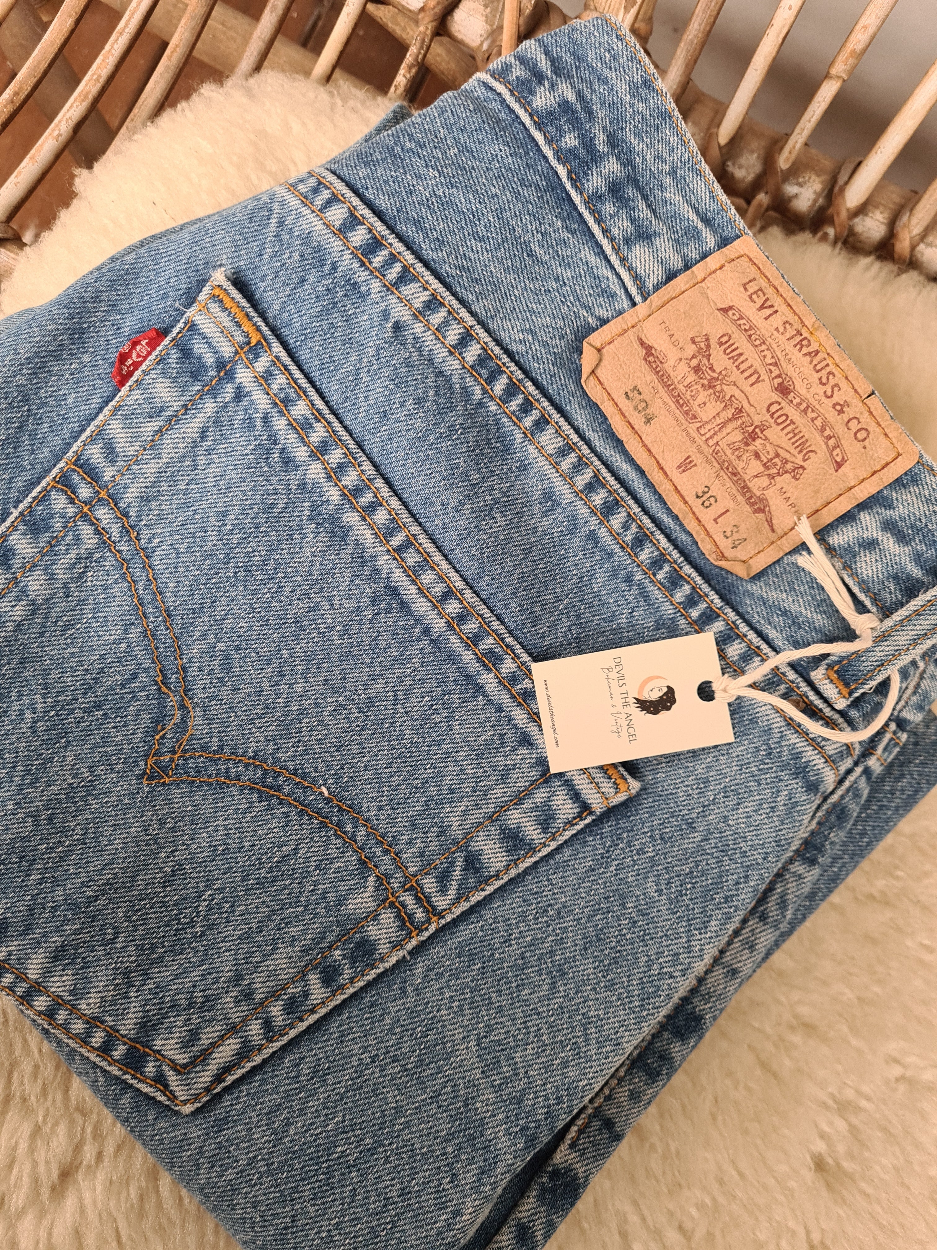 Vintage Levis jeans 504 size 36/34 - Devils the Angel