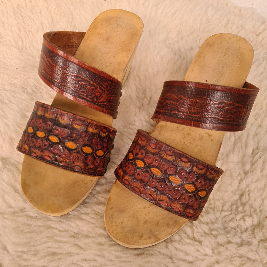 Tooled leather wooden shoes size 7
