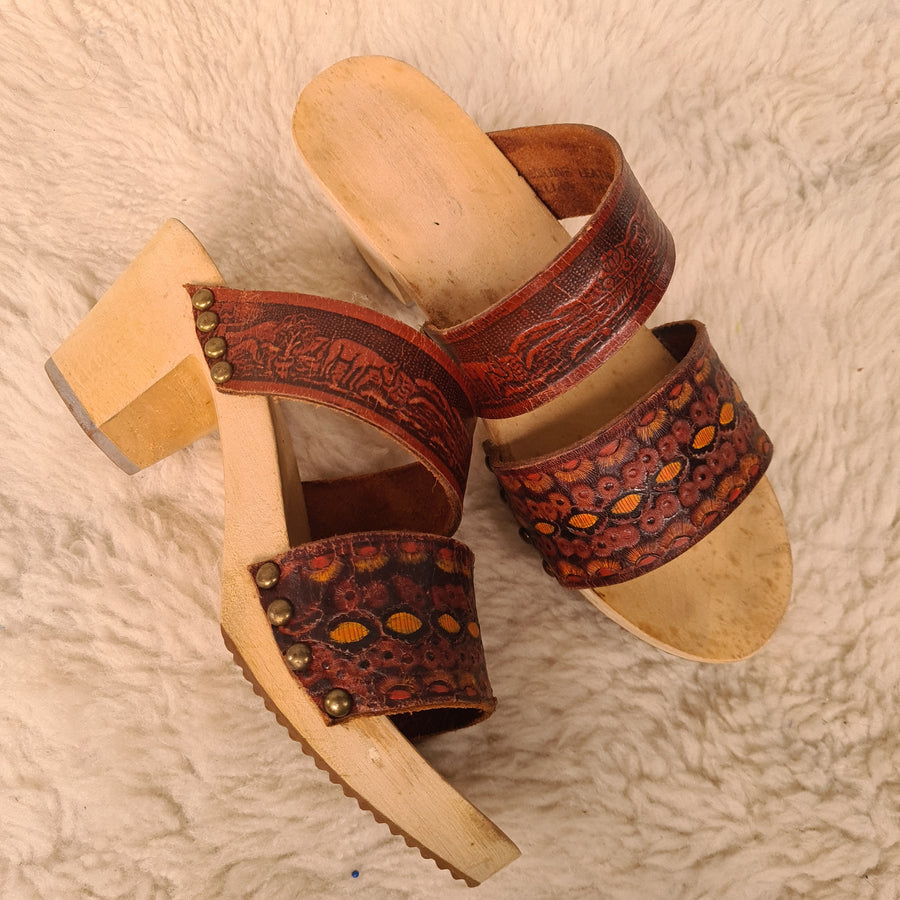 Tooled leather wooden shoes size 7