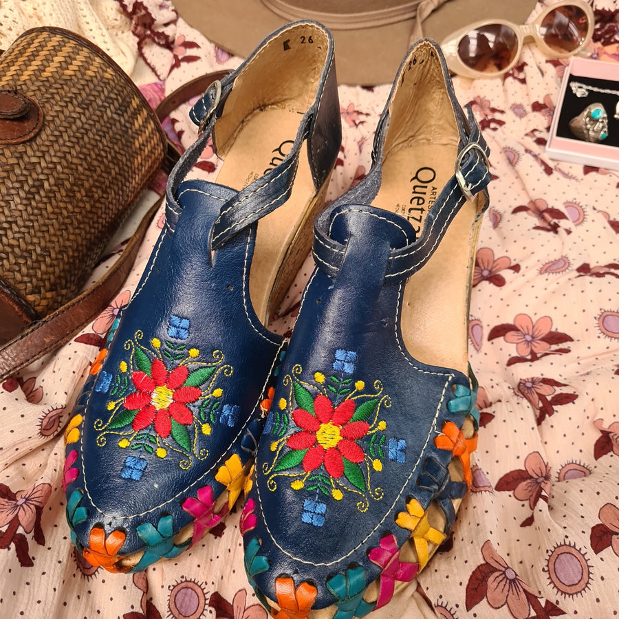 Vintage Mexican Navy Embroidered Platform Wedge Sandle Heels 9/9.5