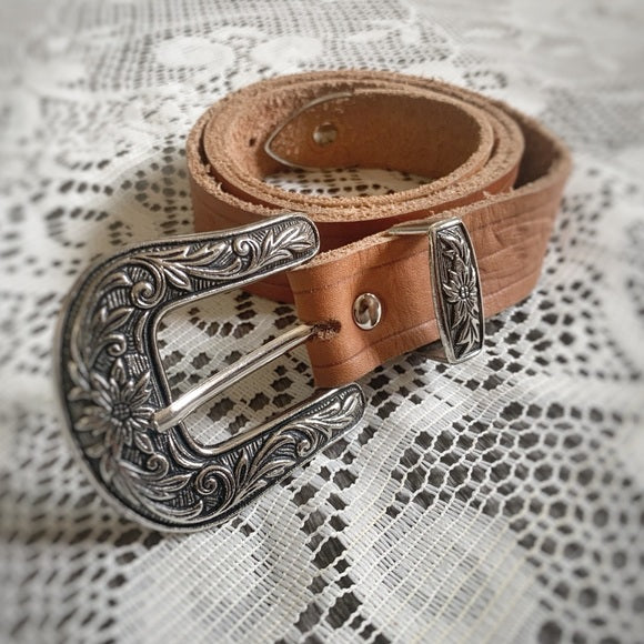 SPELL & GYPSY COLLECTIVE | Tan Cactus Rose Belt S/M - Devils the Angel